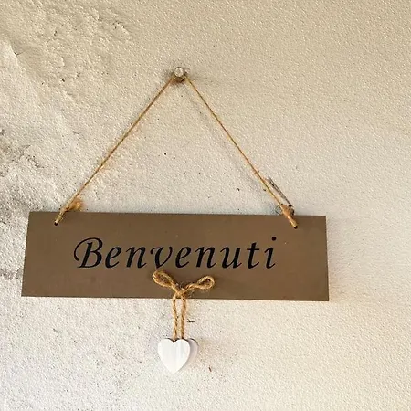 Prachtige Tussen De Wijngaarden Santo Stefano Belbo