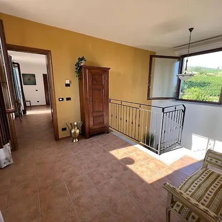 Prachtige Tussen De Wijngaarden Villa Santo Stefano Belbo